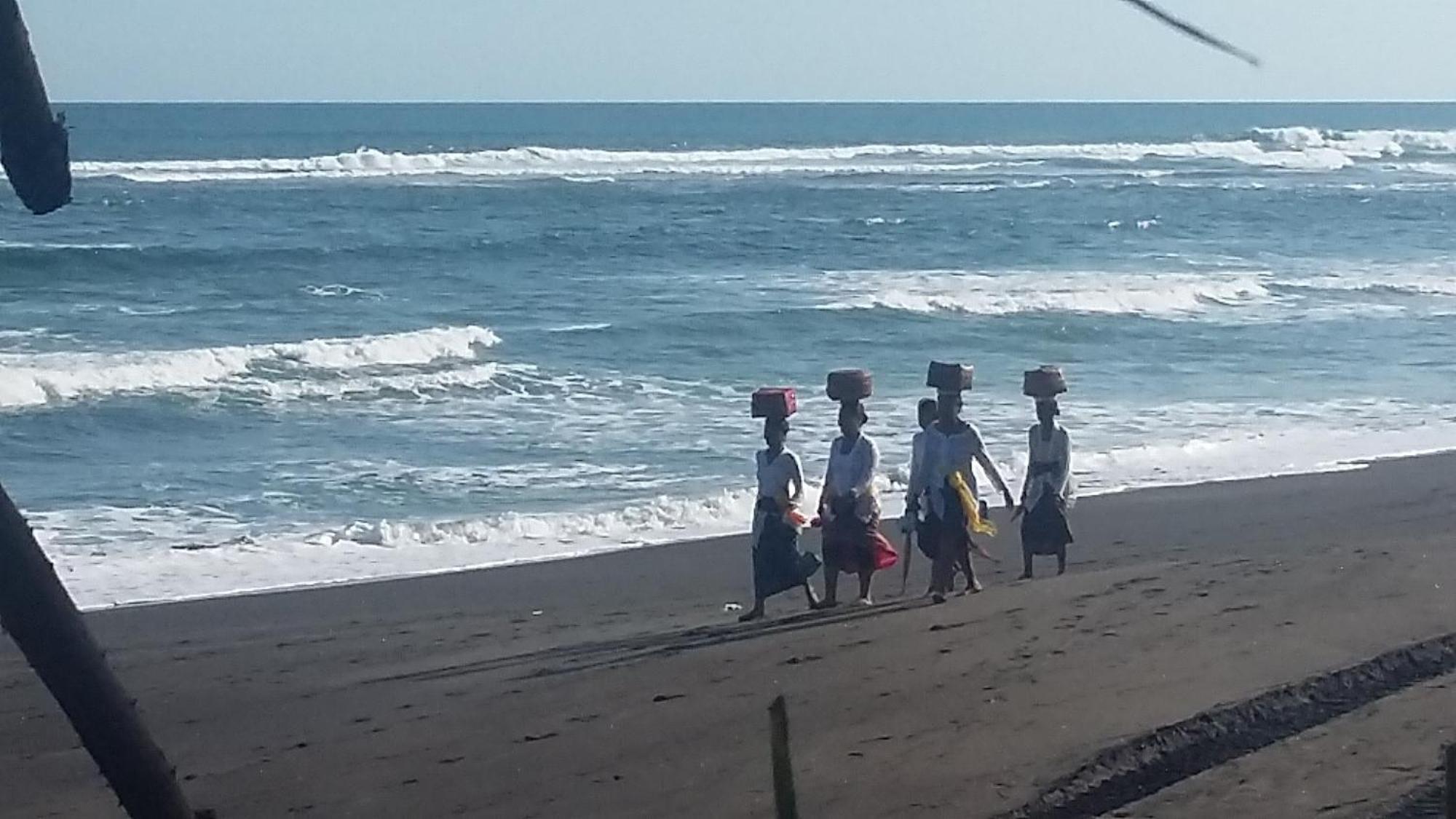 Sejuk Beach Villas Canggu  Bagian luar foto